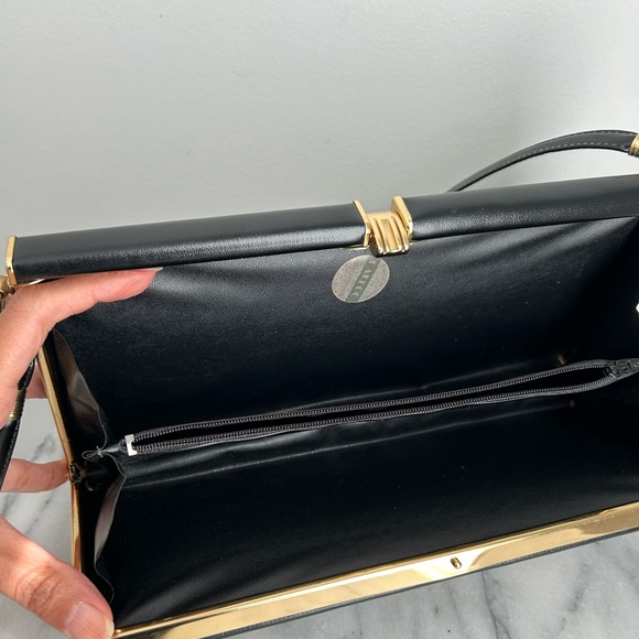 Vintage black and gold purse - convertible clutch, evening bag - Picture 8 of 12